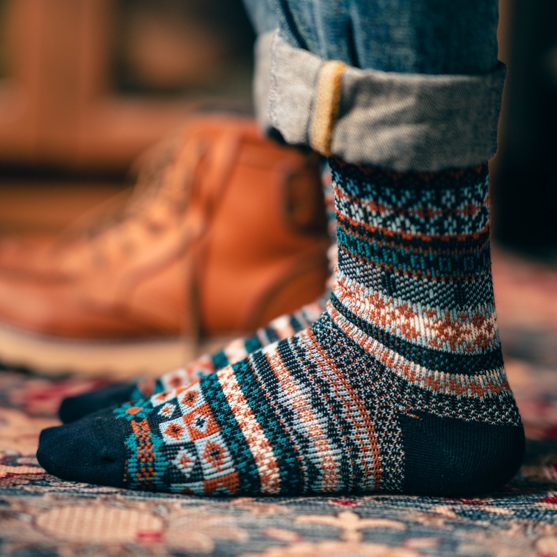 民族风复古无骨毛线袜子男纯棉中筒袜长彩色艺术秋季潮靴袜情侣袜 - 图0