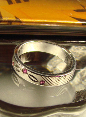 15号纯银百搭镶嵌天然红宝石戒指