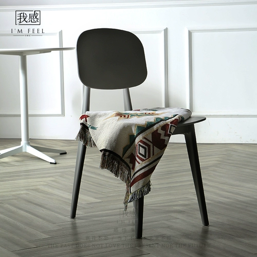 Северный ветровой пластиковый стул Стул Столовый стул простота, современный цвет маленькие блоки домашняя гостиная столовая столовая столовая столовая стул