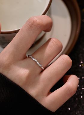 银奥女999纯银锆石莫比乌斯戒指