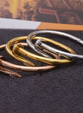 明星同款钛钢彩金不掉色钉子手镯