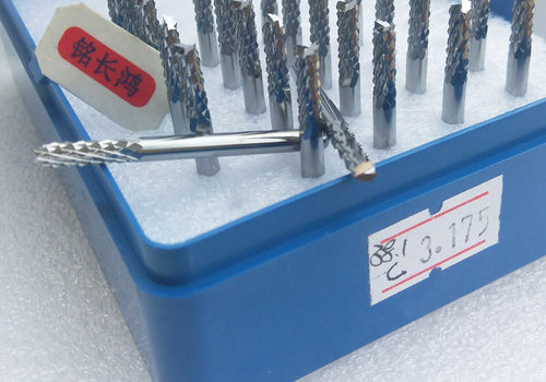 玉米铣刀3.1-10钨钢PCB电路板碳纤维合成石硬质合金菠萝棱齿锣刀 - 图2