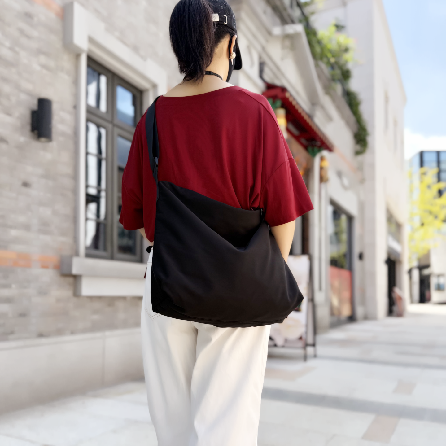 韩版简约黑色尼龙布包女单肩斜挎大容量轻便饺子包休闲百搭旅行包,淘宝优惠券,粉丝福利购,淘宝优惠卷