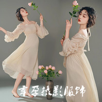 New Shadow Building Pregnant Woman Photo Clothing Law Style Retro Oil Painting Dress Pure Desire Wind Gestation Mommy Art Photography Costume