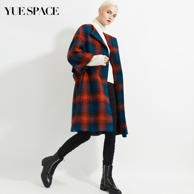Yue Space Hepburn Style Fashionable Round Neck Wool Coat