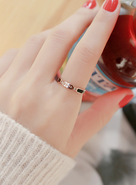 英国 【设计师】Cookie Kiss简约黑胶18K金戒指女时尚个性食指戒