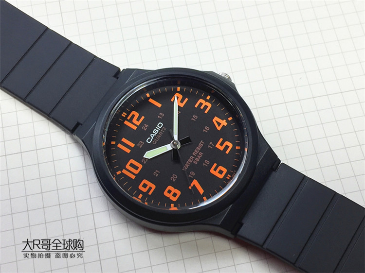 简约文艺复古男式防水运动手表学生表 Casio 大表盘卡西欧 MW240 简约文艺复古男式防水运动手表学生表 Casio 大表盘卡西欧 MW240