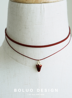 菠萝手作草莓绒双层甜酷锁骨链