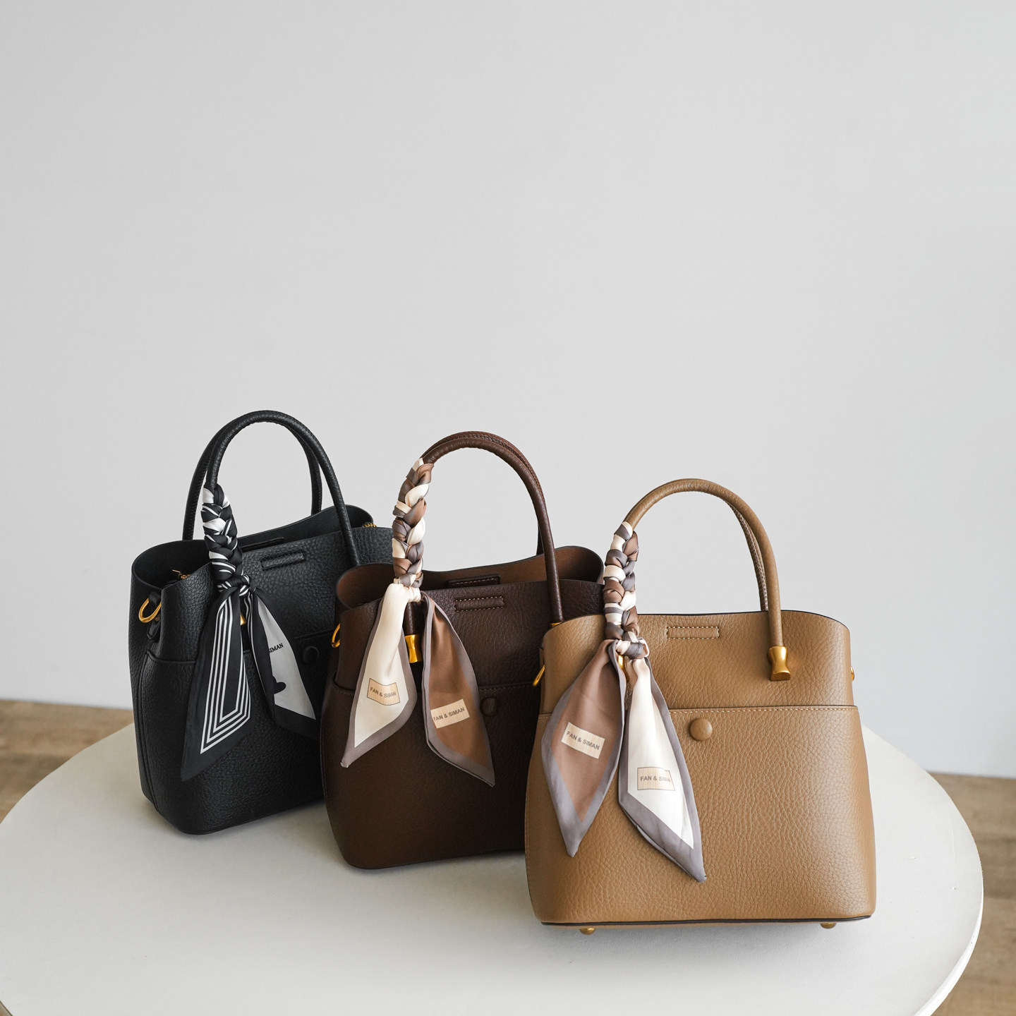 今年流行休闲大容量包包女2025新款单肩斜挎包质感百搭通勤水桶包,淘宝优惠券,粉丝福利购,淘宝优惠卷