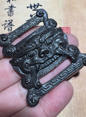 仿古古玩尼泊尔藏天铁黑漆古包浆经书扣兽面经书藏经书扣挂饰挂件