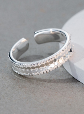 女款时尚个性小众设计轻奢风编织