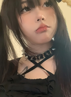 朋克choker皮革项圈颈链摇滚脖圈黑色铆钉项链女锁骨链小众配饰男