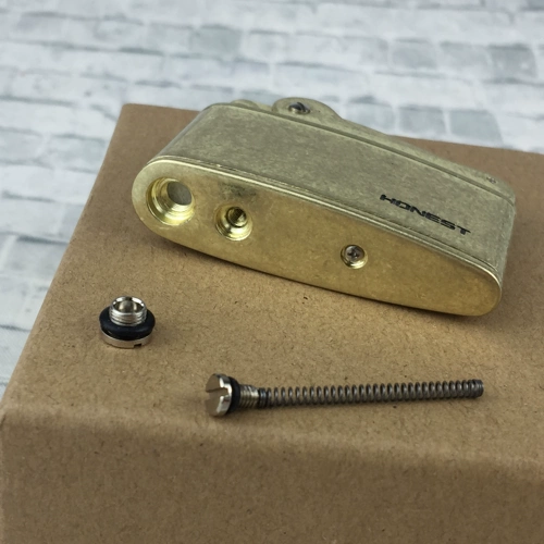 TikTok, старомодная ретро зажигалка на керосине, ностальгия, популярно в интернете