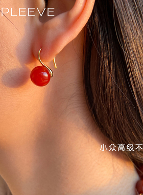 经典高跟鞋款耳边的一颗朱砂痣