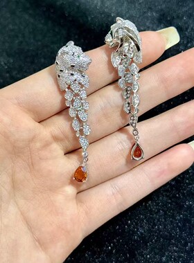 s925银镶嵌天然海蓝宝小天使吊坠、裸石尺寸3mm