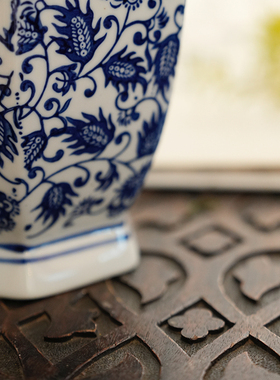 12寸六角太阳花青花瓷瓶满绘釉下彩居家装饰摆件客厅玄关花瓶