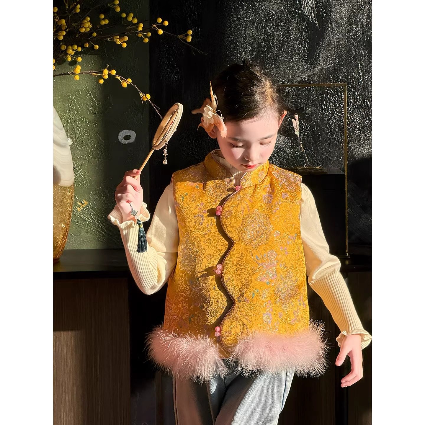 女童汉服拜年服2025冬季新款儿童新中式夹棉马甲外套唐装国风背心,淘宝优惠券,粉丝福利购,淘宝优惠卷