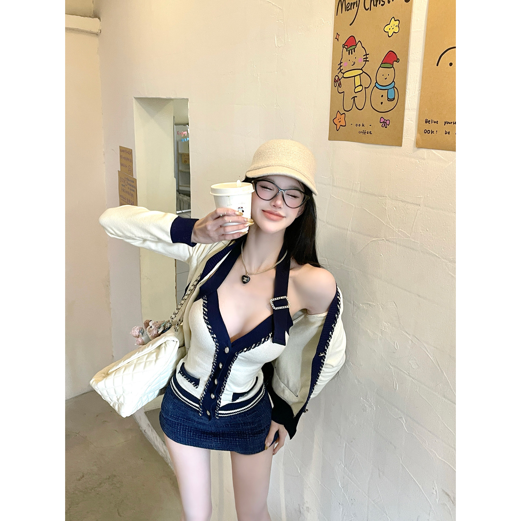 灰尘邓邓 小香风套装女2025冬季新款撞色针织开衫挂脖背心半身裙,淘宝优惠券,粉丝福利购,淘宝优惠卷