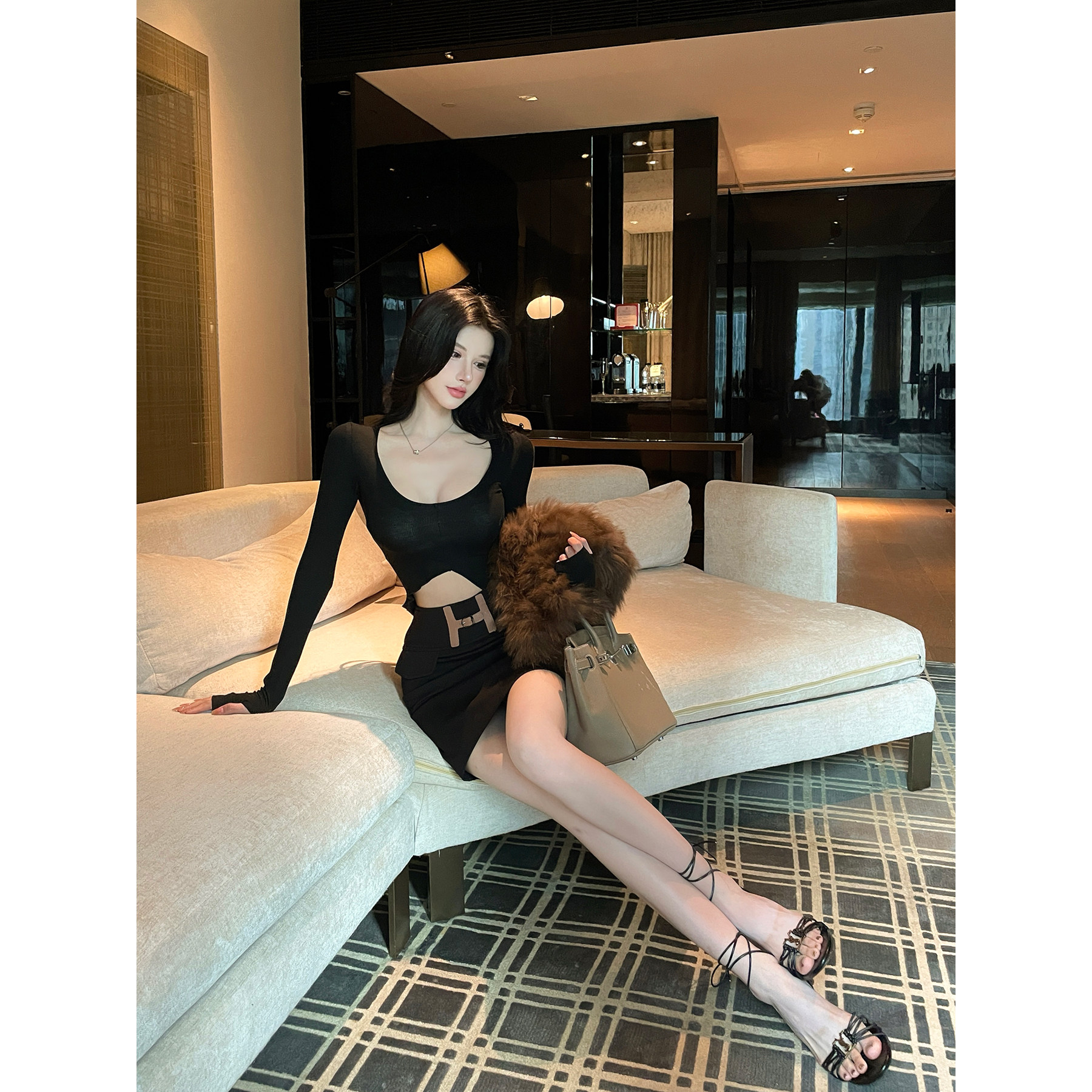 【现货】灰尘邓邓 辣妹穿搭套装女秋冬针织长袖T恤上衣半裙两件套,淘宝优惠券,粉丝福利购,淘宝优惠卷