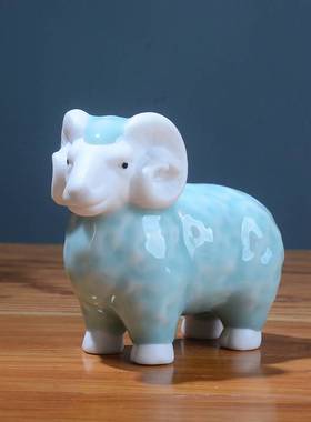 陶土羊摆件吉祥物客厅轻奢工艺品三羊开泰哥窑青瓷公羊母小羊三阳