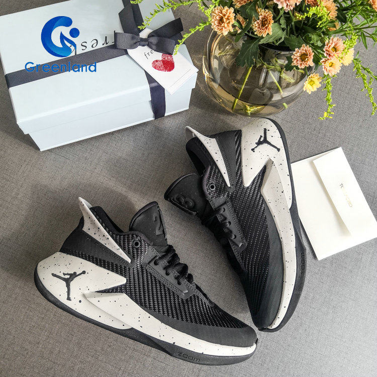 jordan fly lockdown blanche