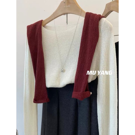 2033 Suéter de punto fino de estilo coreano para mujer, camisa de parte baja holgada, color blanco lechoso básico suave y ceroso