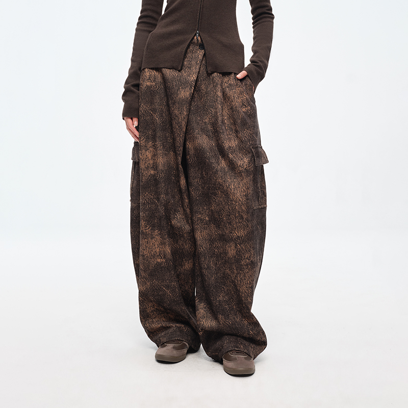 羽毛纹墨染雪尼绒 半圆女装[运动]2025冬季工装口袋弯刀休闲裤女 - 图1