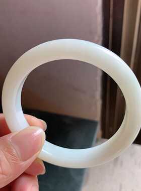 天然和田玉圆润白玉手镯