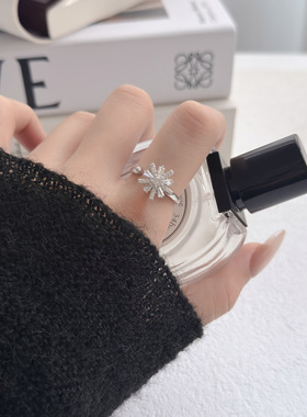 轻奢风精致太阳花旋转可调节开口指环戒指女小众高级轻奢食指戒