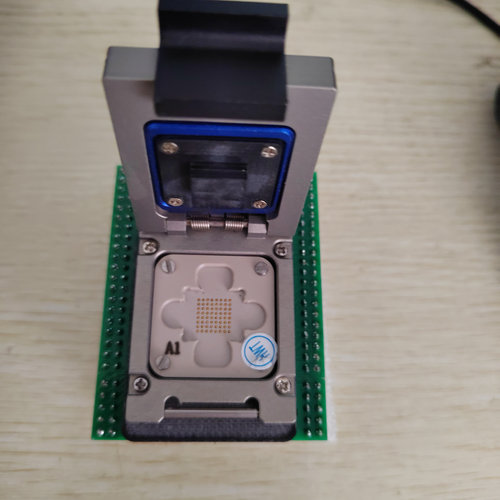 BGA-Bottom-125&BGA-Top-132 ZIF-CS 艾科专用烧录座适配座BGA64 - 图1