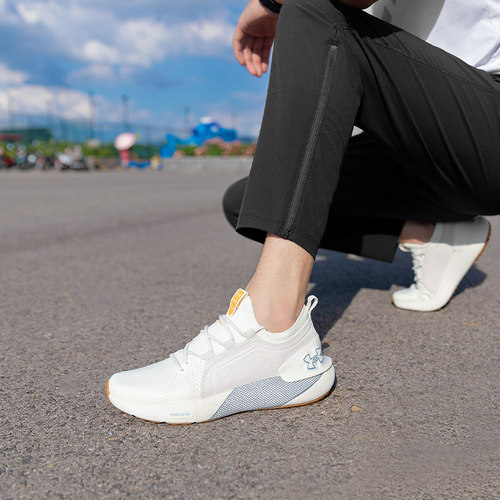 UA安德玛男鞋新款HOVR运动鞋训练鞋舒适休闲鞋轻便透气缓震跑步鞋 - 图1