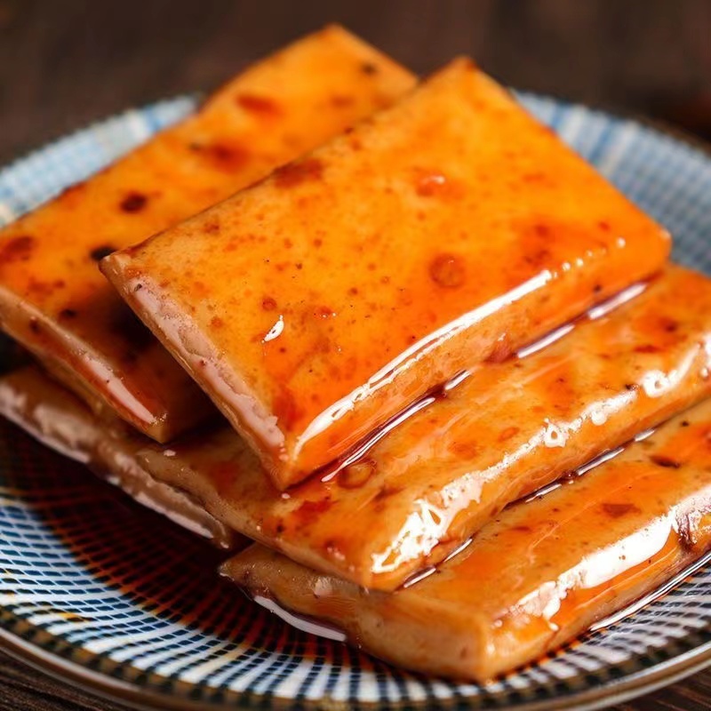 亲嘴兔手磨嫩豆干香辣味休闲零食独立包装Q弹卤味量贩装追剧美食