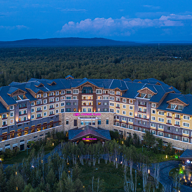 滑雪季1-2晚长白山皇冠假日酒店旅游北景区天池万达度假区套餐 - 图0