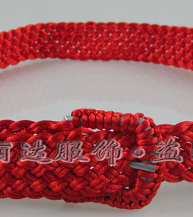 本命年编织中国红柔软扎腰带编织