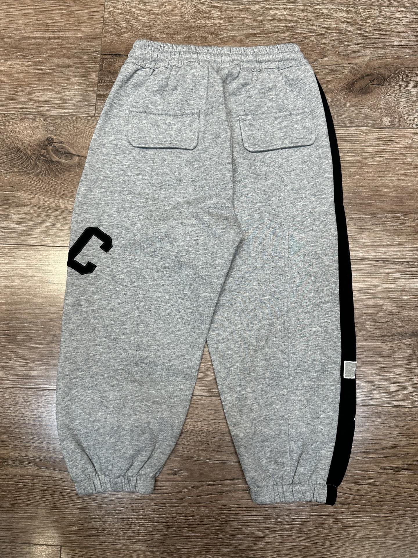 男女童休闲贴布字母运动长裤 25秋冬款儿童休闲运动长裤 卫裤,淘宝优惠券,粉丝福利购,淘宝优惠卷