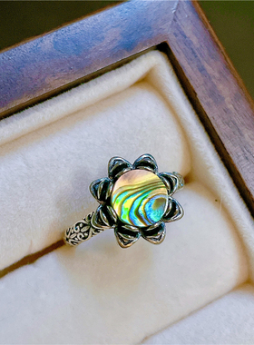 女天然彩色贝母复古戒指