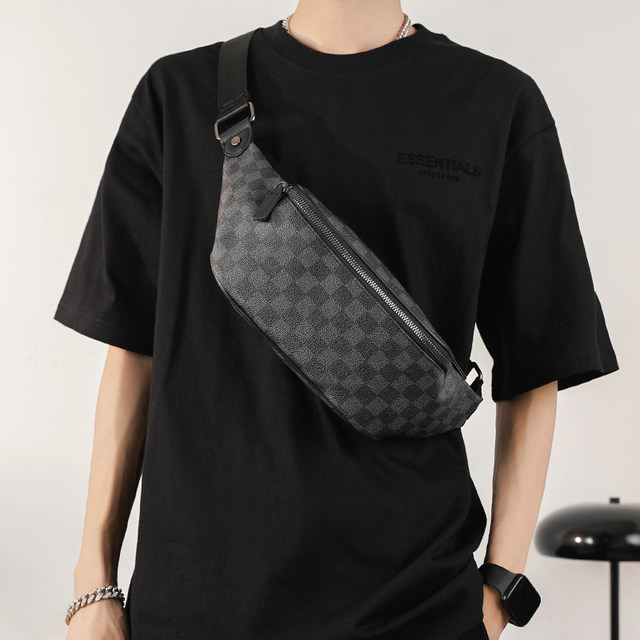 New men's bag small shoulder bag classic plaid small chest bag