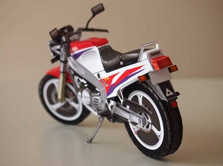 雅马哈YAMAHA摩托车立体3d纸模型DIY手工制作儿童益智折纸玩具 - 图1