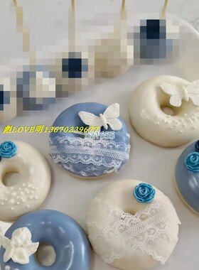 小甜品雾霾蓝色主题仿真模型