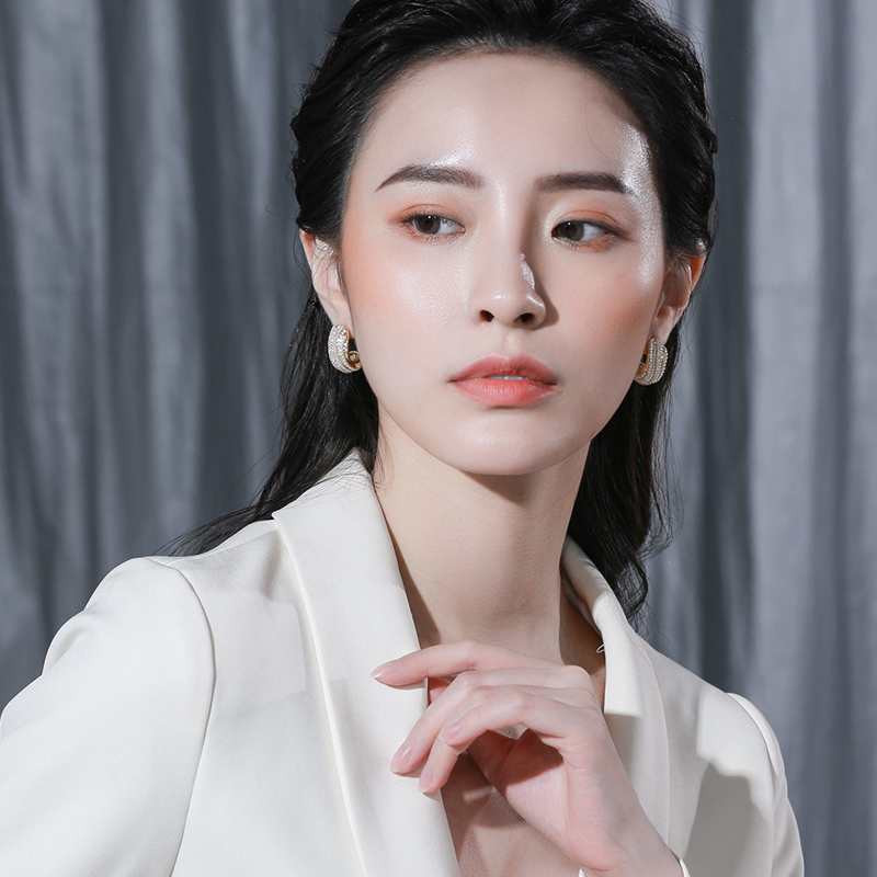 气质珍珠银耳钉小众独特耳环20223新款爆款高级感耳饰女纯银耳坠 - 图0