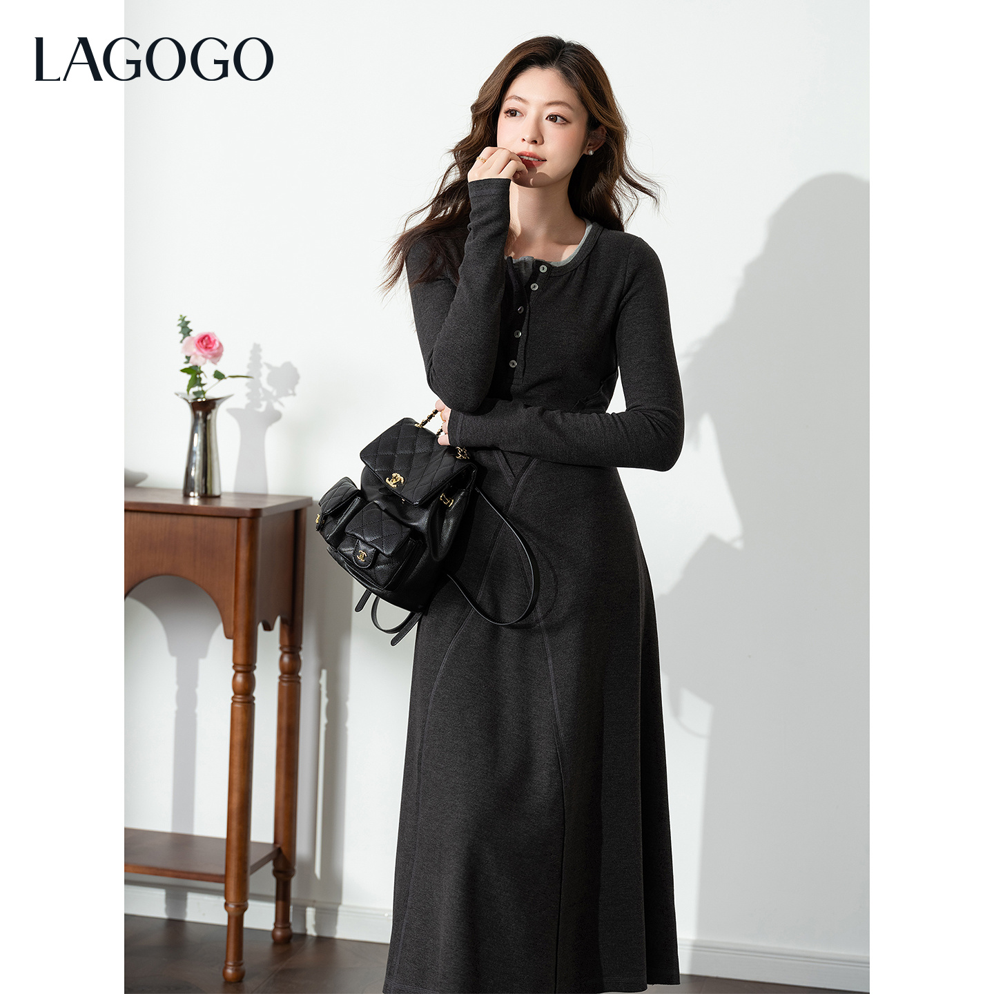 LAGOGO内搭打底连衣裙女拉谷谷2025冬新款保暖撞色假两件显瘦裙子