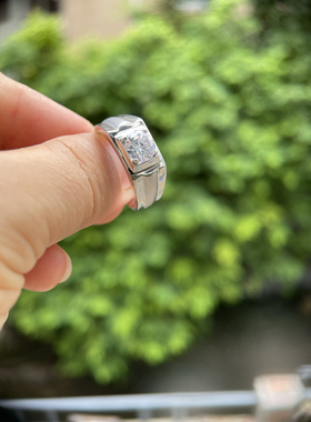仿铂金戒指男士奢华莫桑钻钛钢