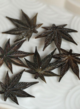 花影梦黑蝶贝枫叶挂坠