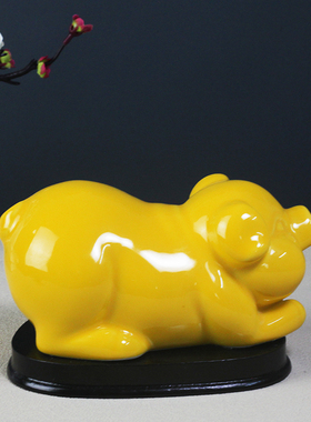 陶瓷招财风水客厅创意黄色猪摆件