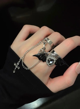 Y2K黑色甜酷恶魔翅膀十字架戒指小众设计辣妹朋克风暗黑系新款潮