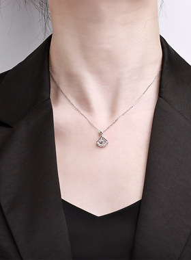 莫桑钻小裙子灵动的心项链女锁骨链跳动的心镀铂白金S925纯银吊坠