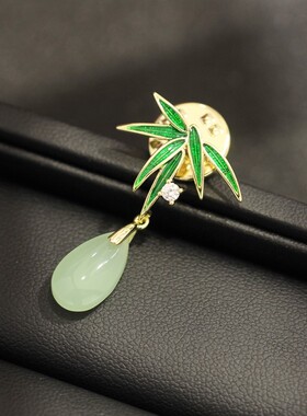胸针镶钻白色花朵配饰镀金甜美女