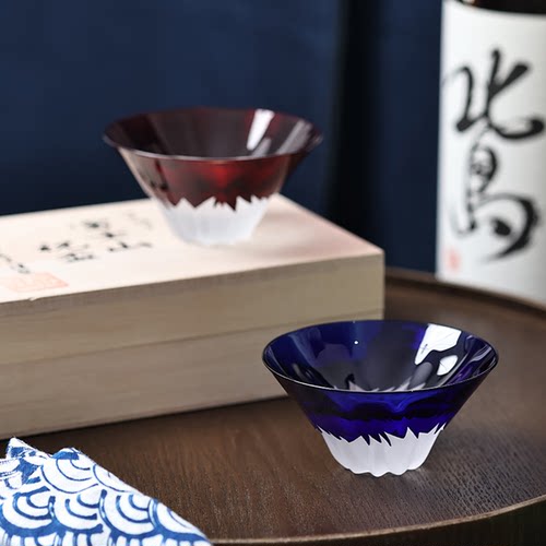 日本田岛硝子红蓝富士山祝杯玻璃对杯小酒杯清酒杯冷茶杯木盒装 - 图2