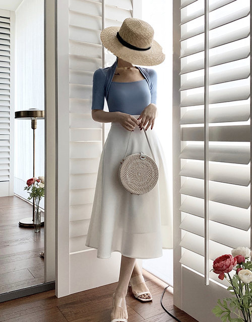 Hepburn style retro elegant square collar T-shirt for women's summer clothing