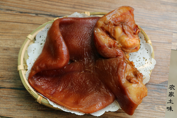 Braised pig ears 500g farm fresh pork